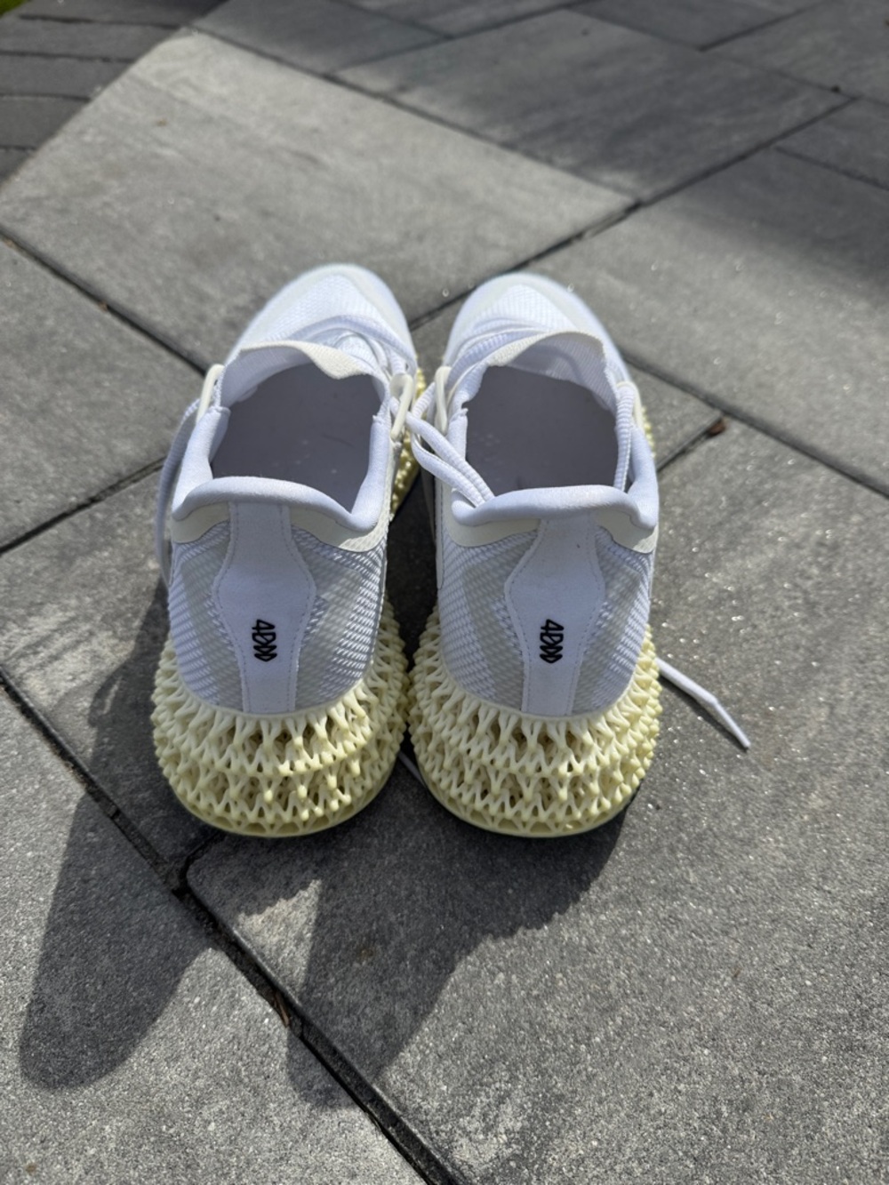 Men’s adidas running sneakers - Picture 3 of 4